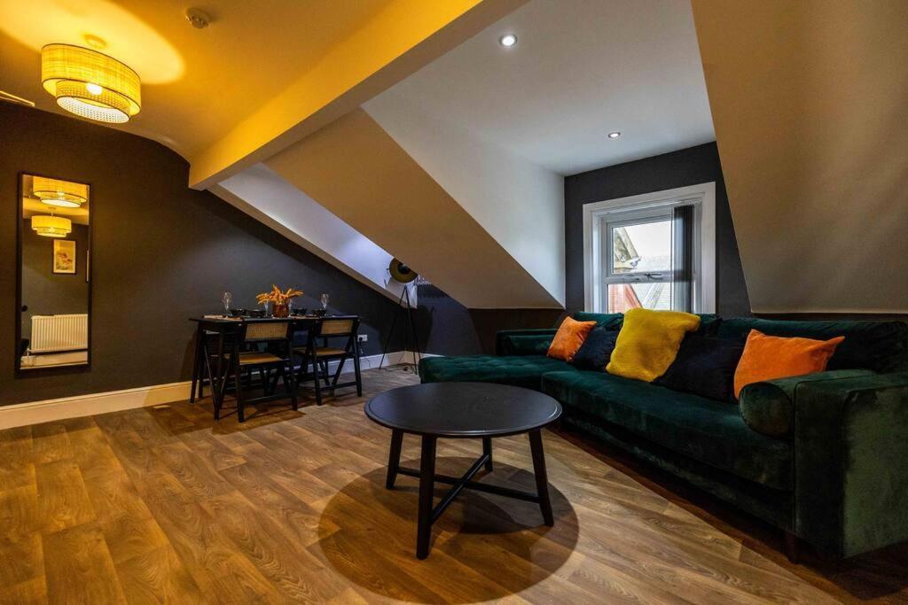 Valentine Apartments Presented By The V Group Blackpool Exterior photo